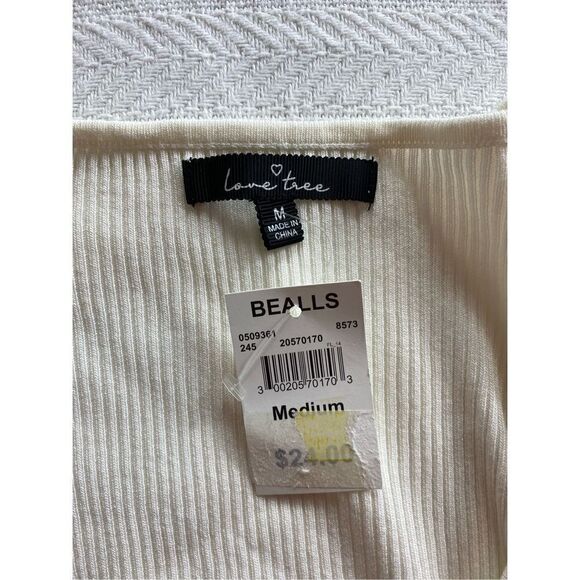 LOVE TREE Juniors Medium Rouched Sweetheart Cropped Sweater - Picture 6 of 10